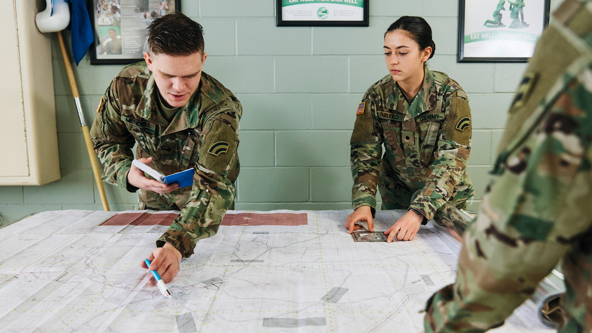 Chris Mendell explaining a map