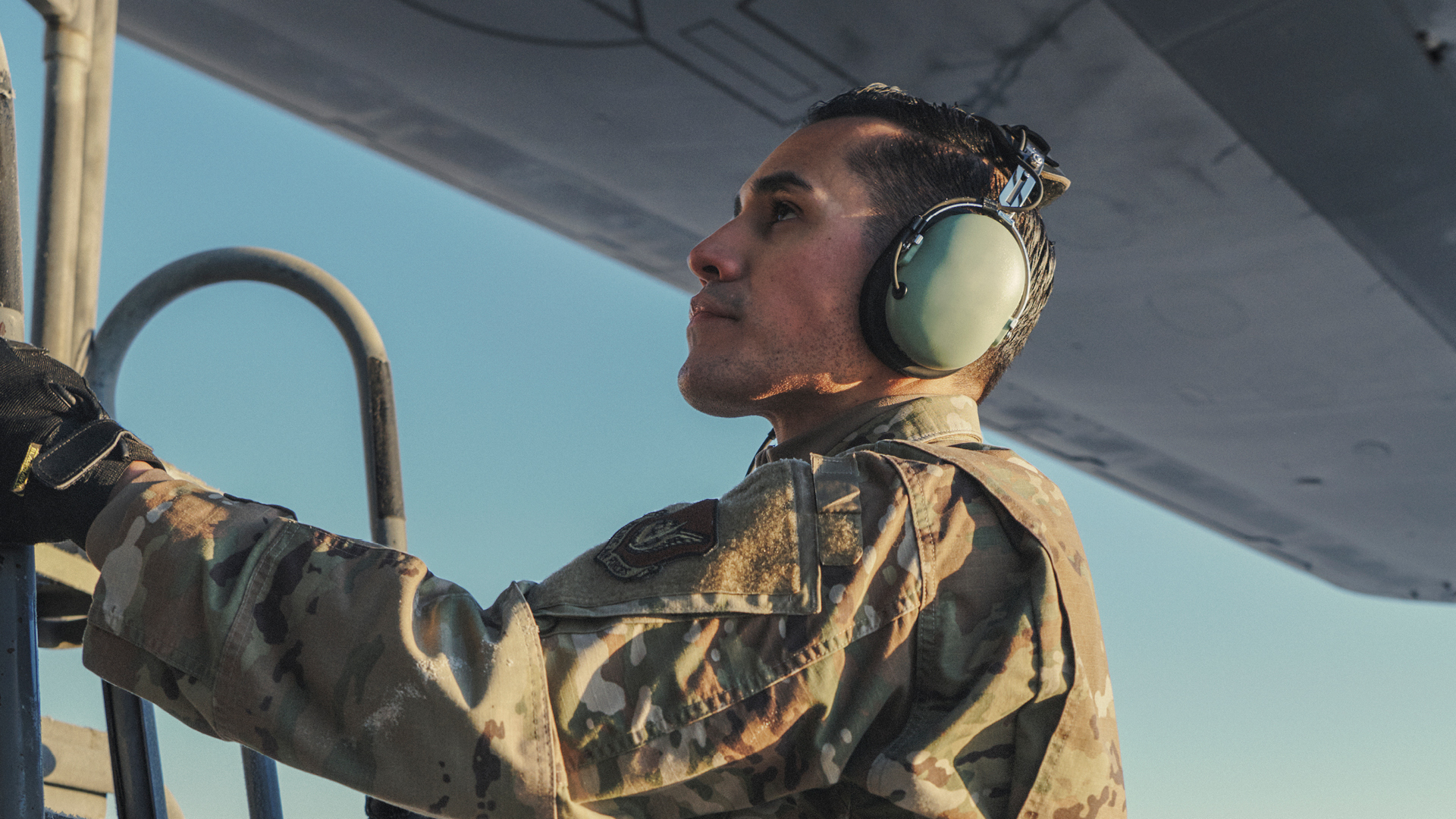 Alejandro Cervantes-Castro inspecting the plane
