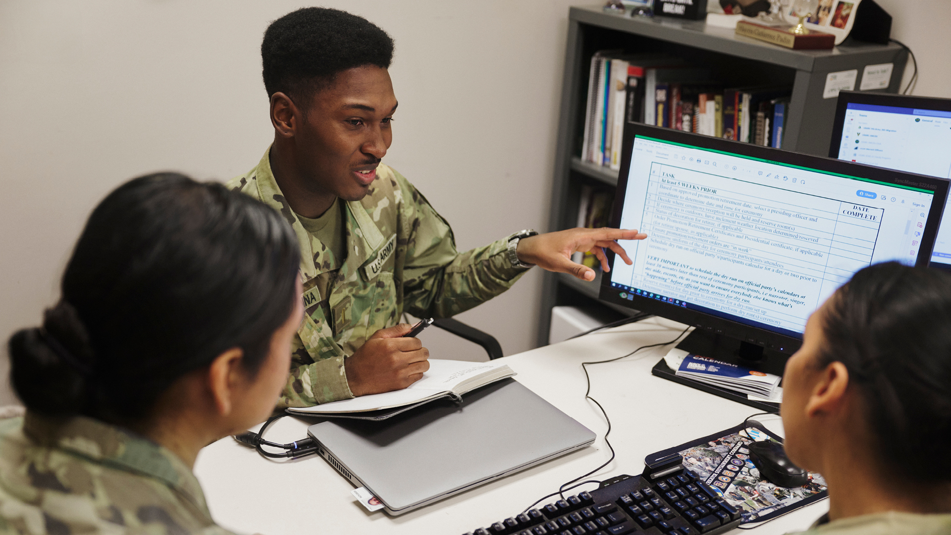 Joshua Vaccianna explaining material on a computer