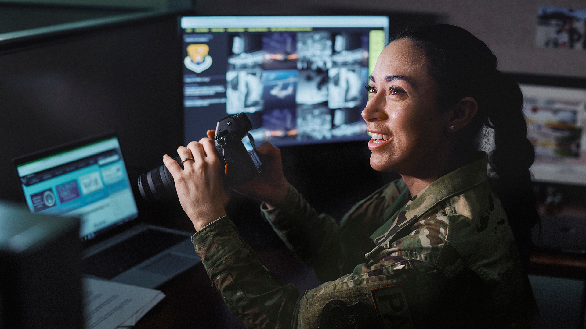 Alexis Suarez at a computer